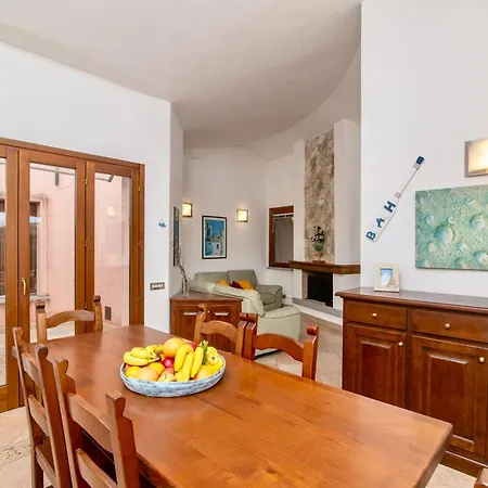 Villa With Private Pool Just 400 Meters From The -