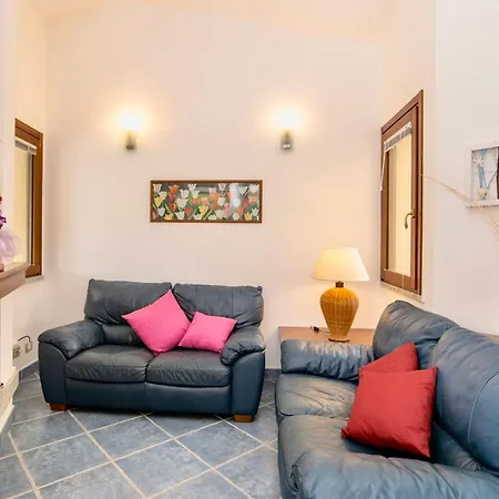 Villa With Private Pool Just 400 Meters From The - Costa Rei