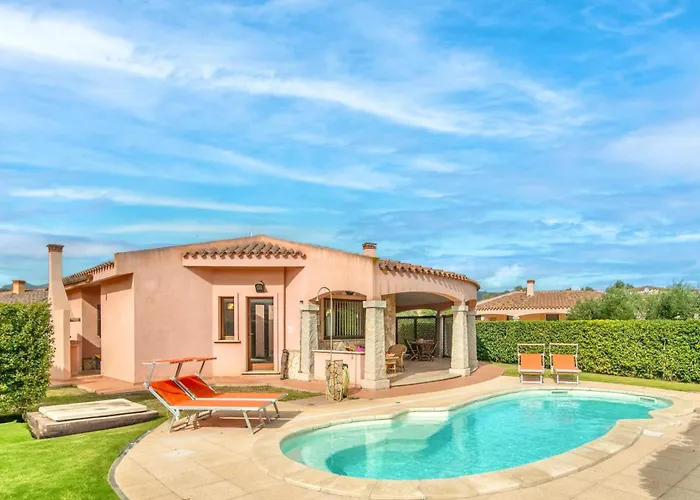 Willa With Private Pool Just 400 Meters From The - Costa Rei